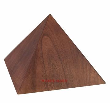 relikwiarz w kształcie piramidy, urna dla zwierząt