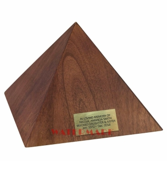 relikwiarz w kształcie piramidy, urna dla psa, urna dla kota