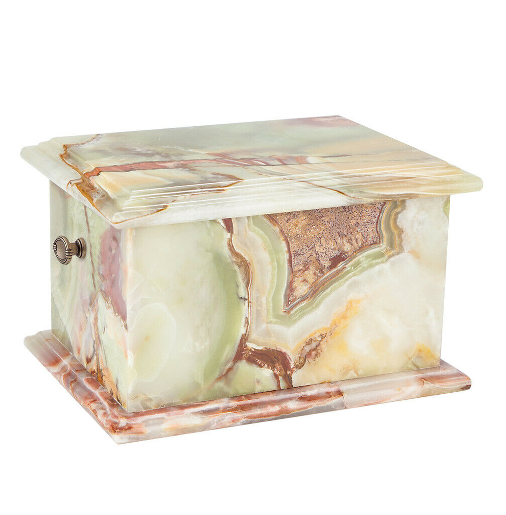 Kamienna urna pogrzebowa